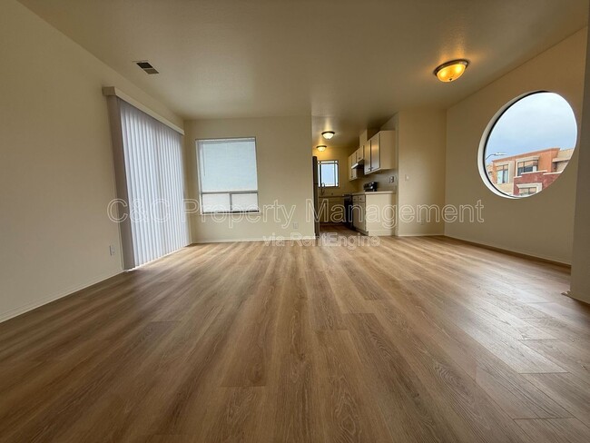 Photo - 360 Prescott Ave Unit B