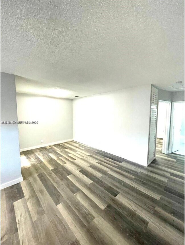 1431 S 14th Ave Unit 208