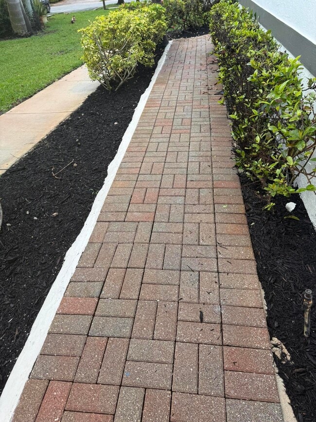 Photo - 9831 NW 24th St