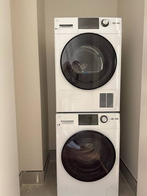 Photo - Nice room in a good neighborhood Unit 4B