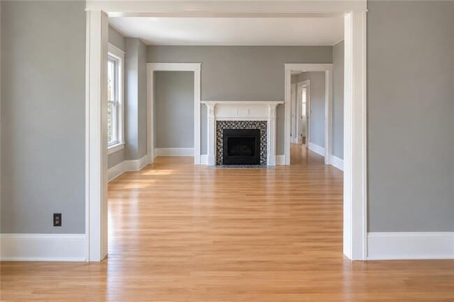 219 Cole Ave Unit 2