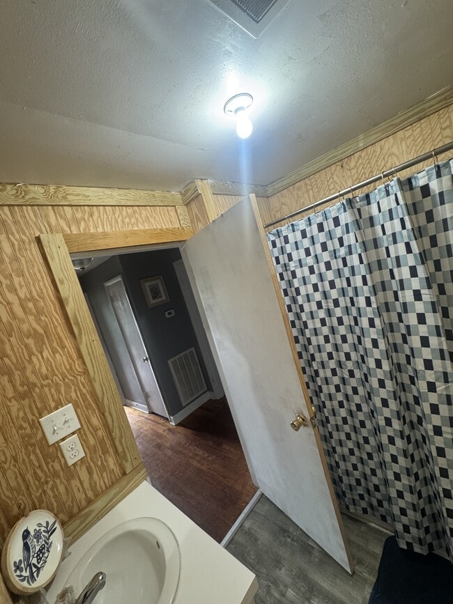Photo - 163 Henry Dunn Pickett Rd