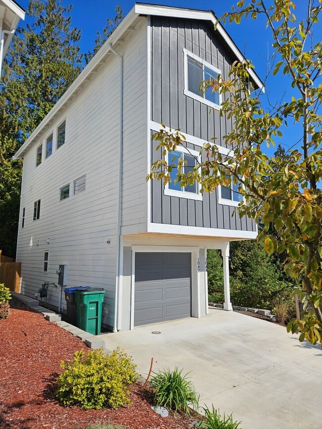 Photo - Beautiful, private 2 bed, 2.5 bath townhou...