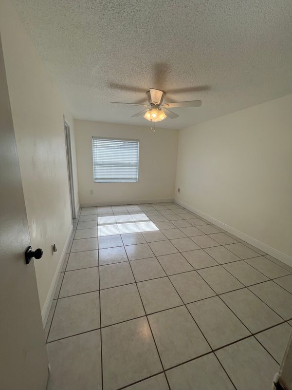 Photo - 1514 Clearlake Rd