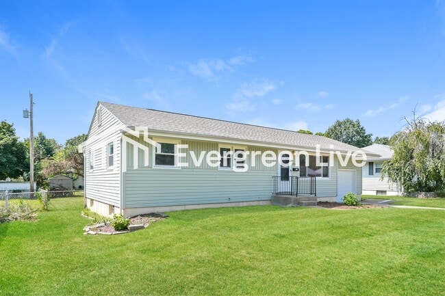 Photo - 220 Jeanette Dr