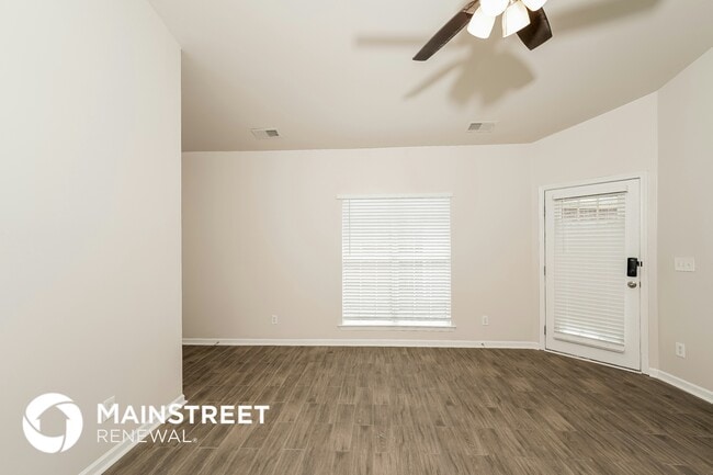 Photo - 4832 Longmeadow Dr