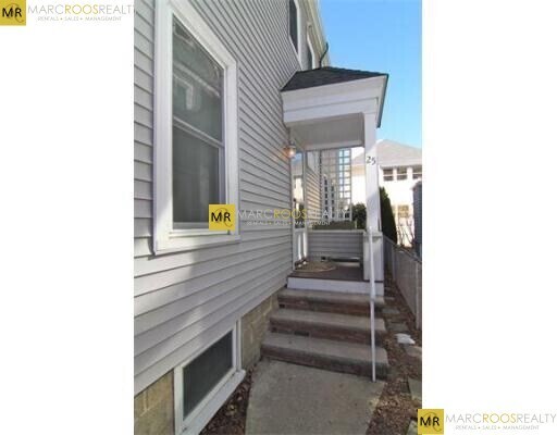 Photo - 25 Saint Clements Rd