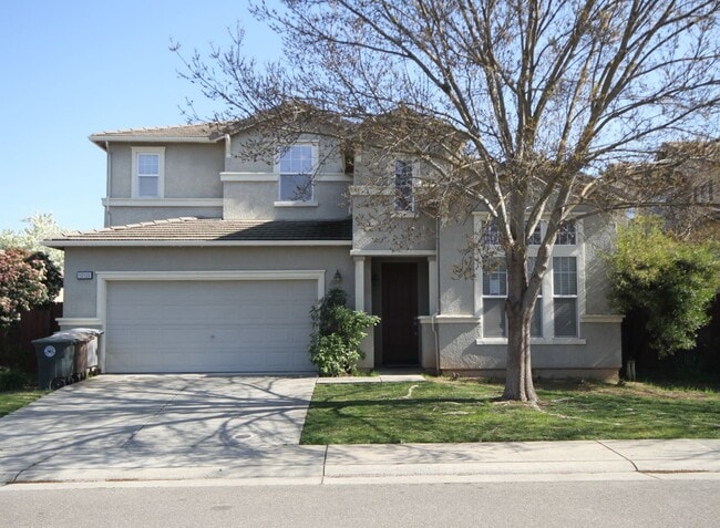 Building Photo - 4 Bed| 3 Bath | 2367 SF | 2 Car Garage | 2 Story  | Tenant pays $175 monthly for WS&G