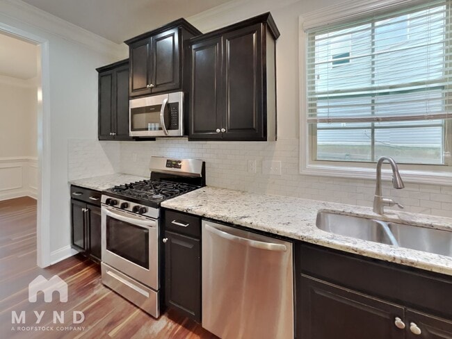 Photo - 7377 Birchshire Dr House