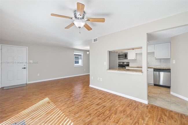 Photo - 22291 Westchester Blvd Unit 102