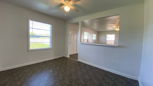 Photo - AVAILABLE NOW 3 BEDROOM 2 BATH HOME WITH BONUS ROOM IN RIVER OAKS