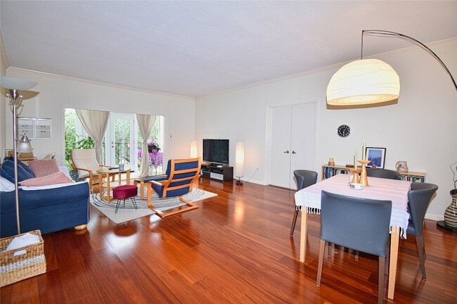 Photo - 2425 Underwood St Unit 346