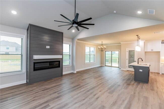 Photo - 6608 SW Orange Ave