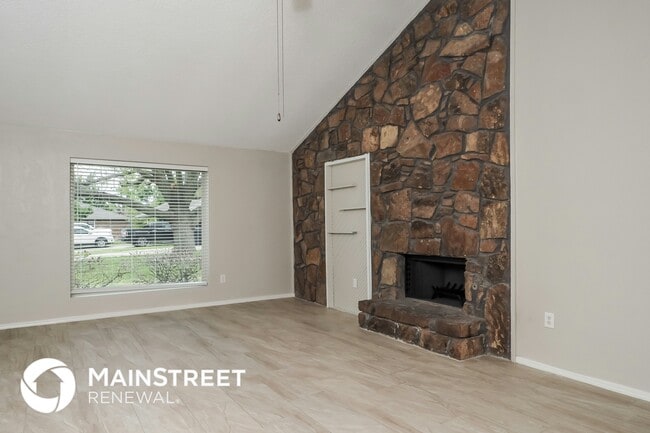 Photo - 11235 Davis Ct