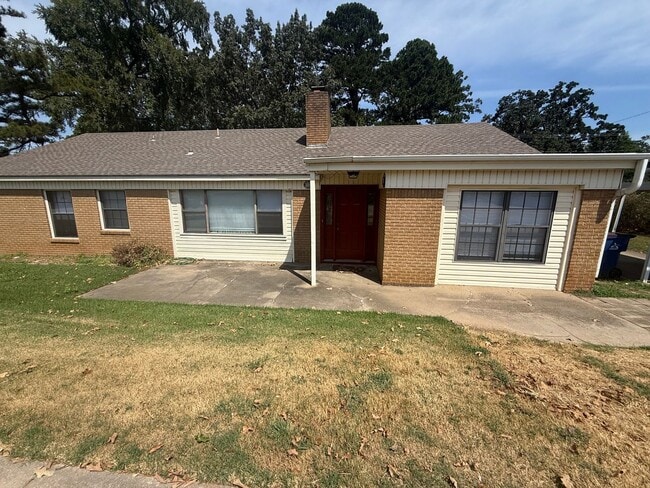 5505 Grand Ave
