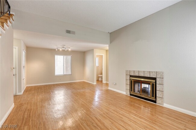 Photo - 3922 Gulliver St