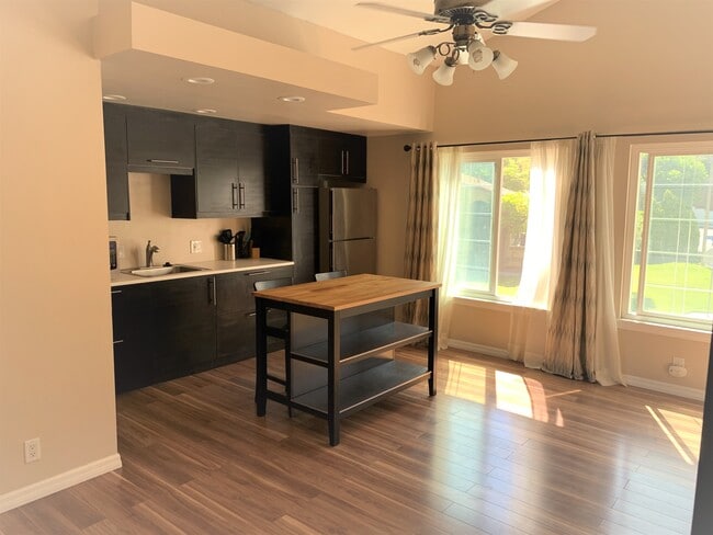 Fresh Breeze through screen door and windows with ceiling fan - 6799 E Kentucky Ave