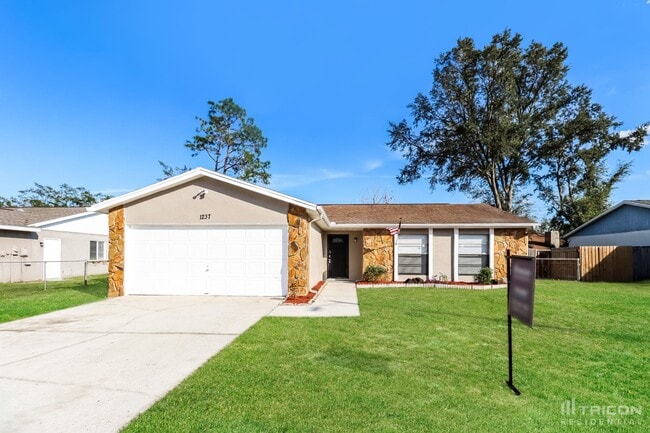 Building Photo - 1237 Edgerton Dr