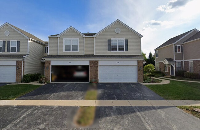 Building Photo - 610 Springbrook Trail N