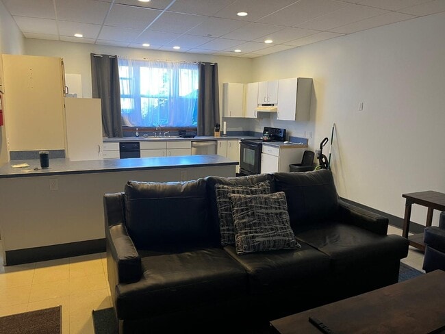 Photo - 63 Winter St