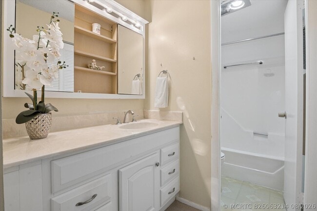473 Lake Frances Dr
