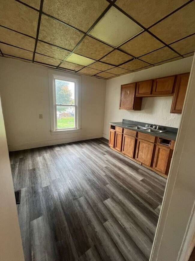 1023 Moxahala Ave Apartment For Rent in Zanesville, OH