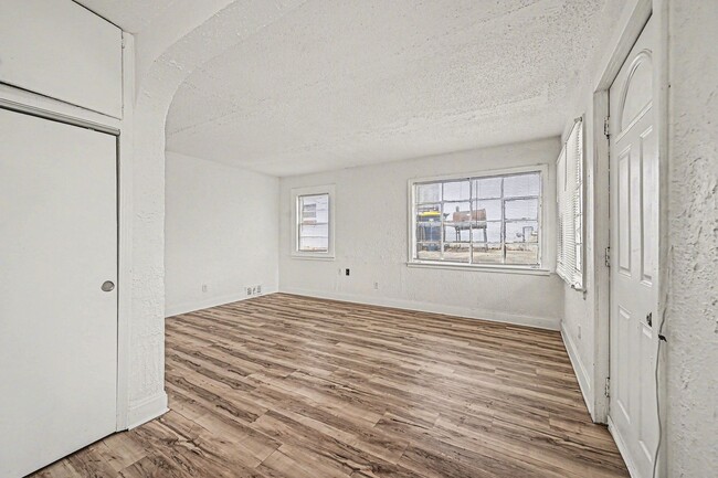 Photo - Beautiful 2 Bedroom 1 Bathroom in Kansas City!