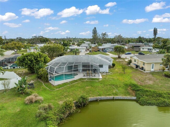 Photo - 437 Hickory Rd