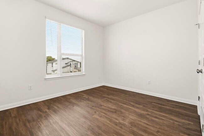 5701 Gerard Dr Unidad 2