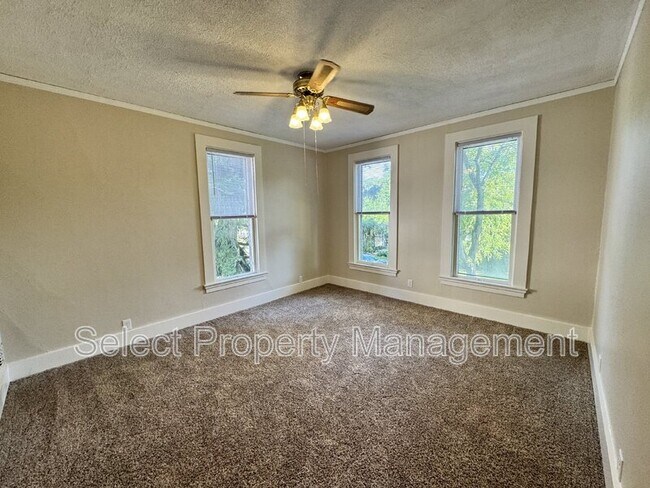 Photo - 223 W Woodland Ave Unit #2