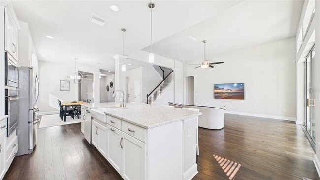 Photo - 2776 Long Bow Way