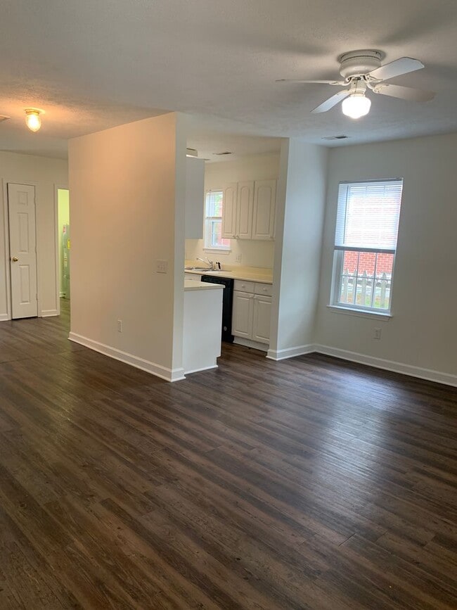 Photo - 3 Bedroom 2 Bath House on Hillsdale Drive