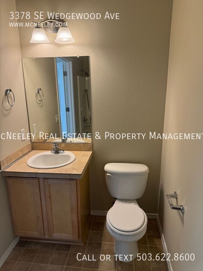 Photo - 3378 SE Wedgewood Ave