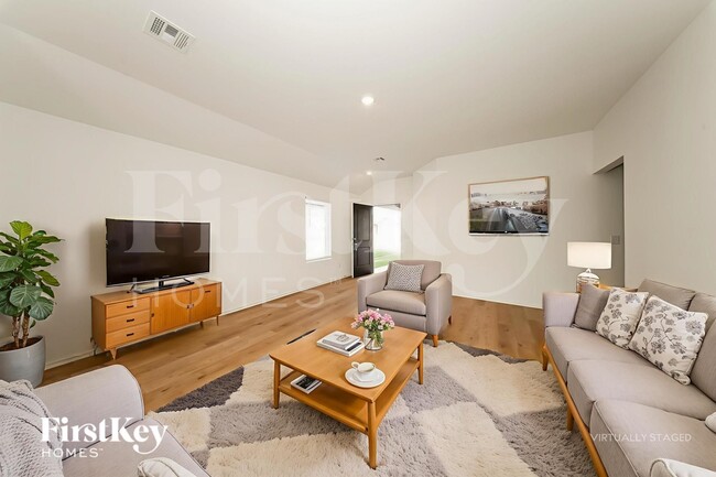 421 Kale Rd