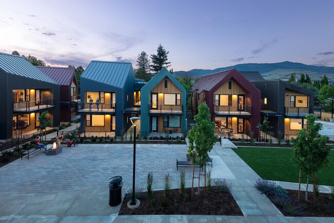 Photo - 180 Garfield St