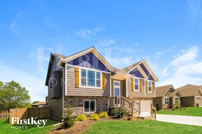Photo - 811 S Sunset Ln