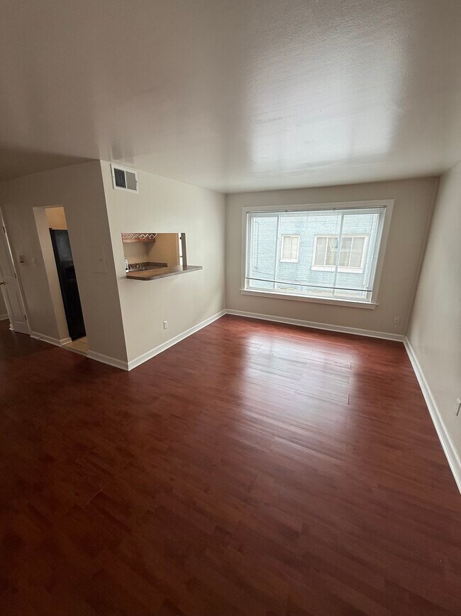 Photo - 705 Brandywine St SE Unit #202