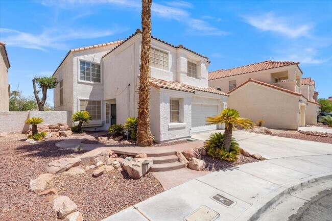 Photo - Bright & Spacious 3Bd Home with Vaulted Ceilings & Outdoor Kitchen