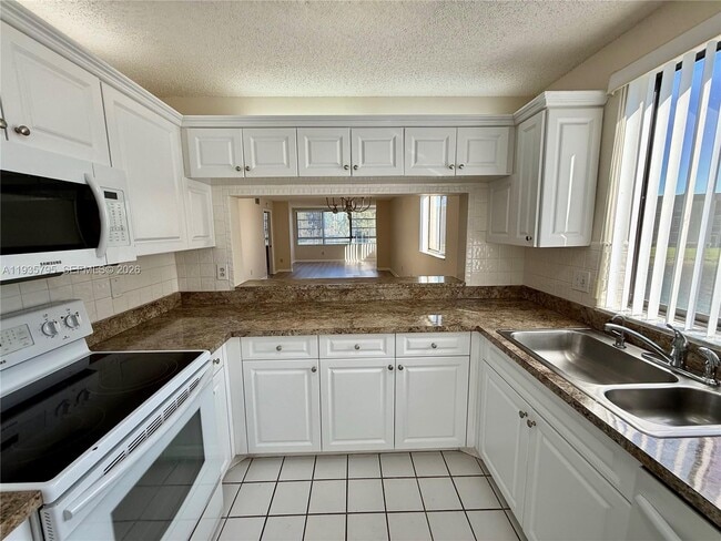 Photo - 10426 E Clairmont Cir Unit 212