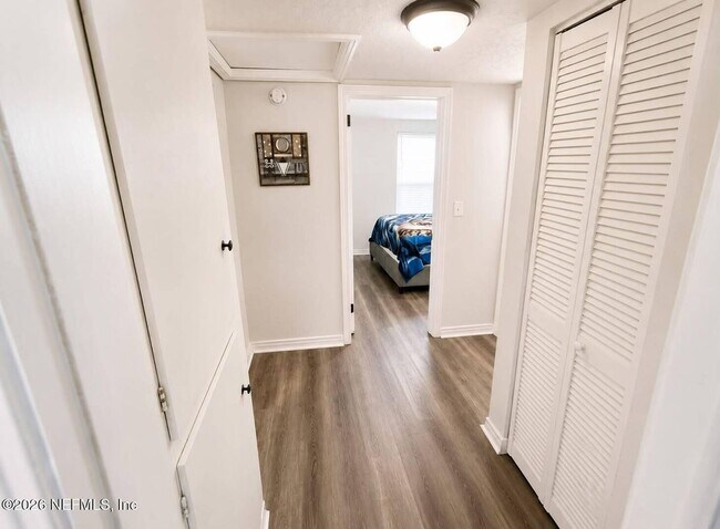 Photo - 5020 Campenella Dr