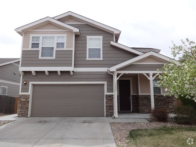 Building Photo - 15824 Robins Dr Rental