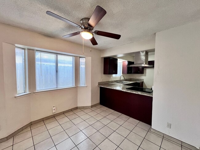 Photo - $1,949 Ashlan & Cornelia, 3 Bedroom House ...