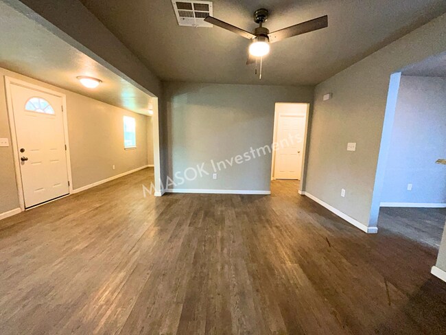 Charming 3-Bedroom Home for Lease in Lawton, OK