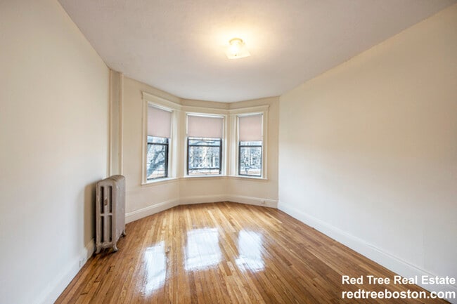 Building Photo - 1144 Commonwealth Ave Unit 24