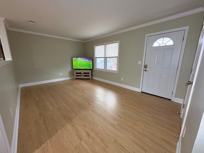 Photo - 20 Twin Oaks Dr