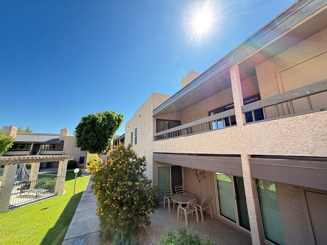 Building Photo - Villa Estados 3 Bedroom for rent! Unit 222