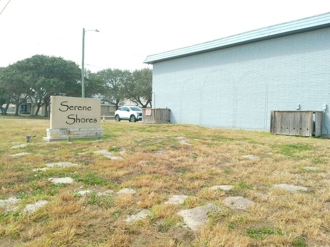 Building Photo - 2026 Waldron Rd