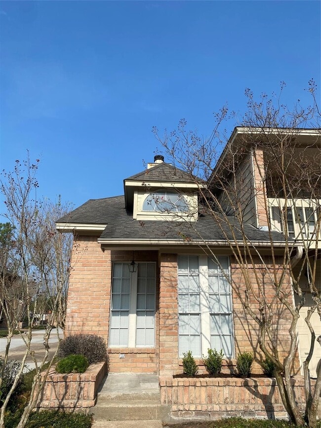 Building Photo - 5515 Strack Rd Unit 135
