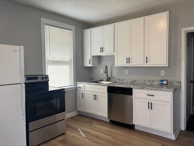 Photo - 353 Horn Ave