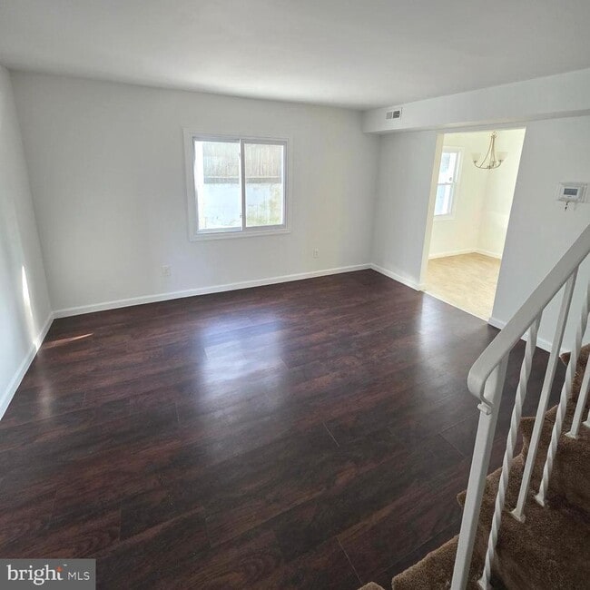 Photo - 716 71st Ave